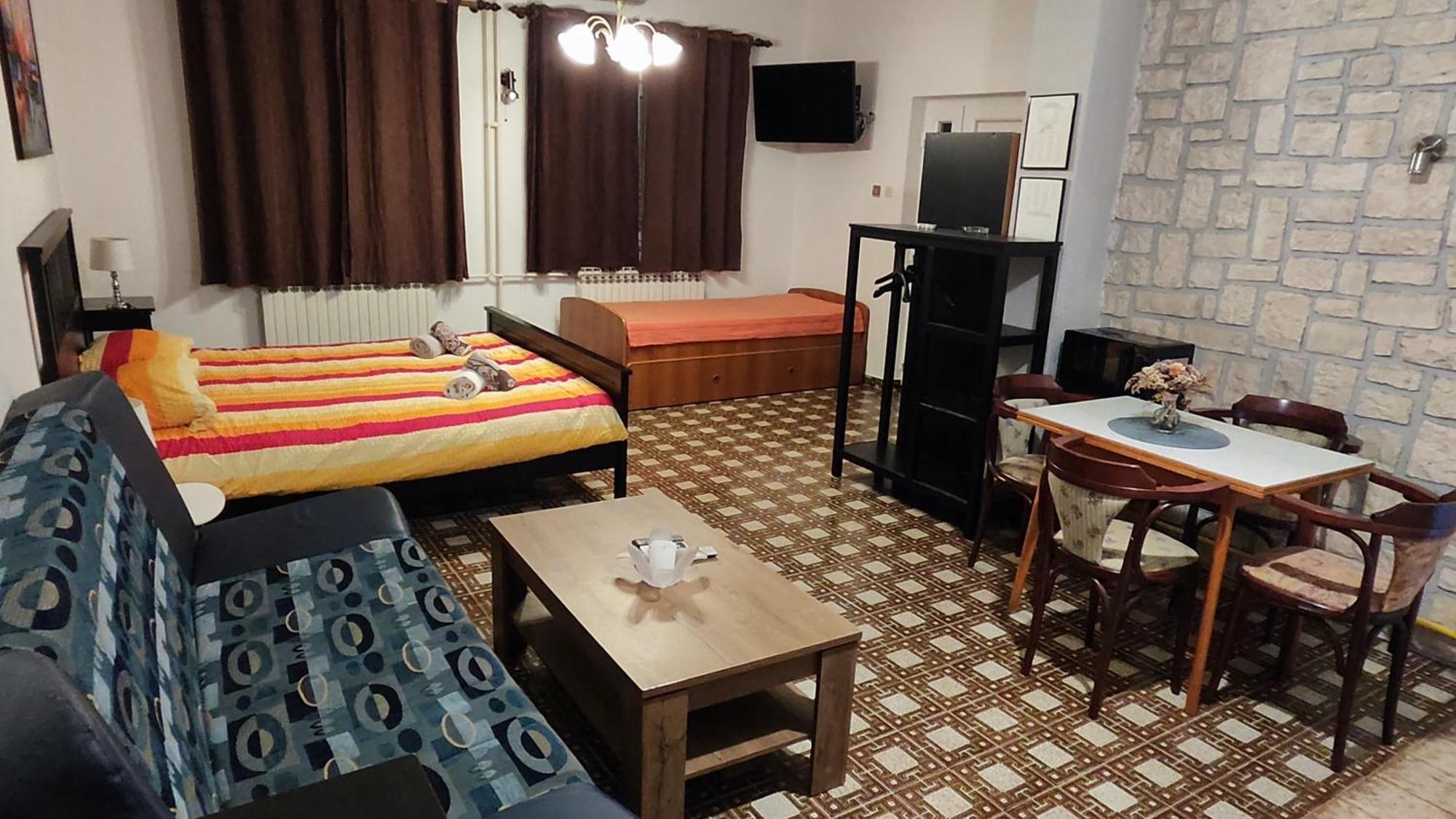 Apartma House Marcone - Pool